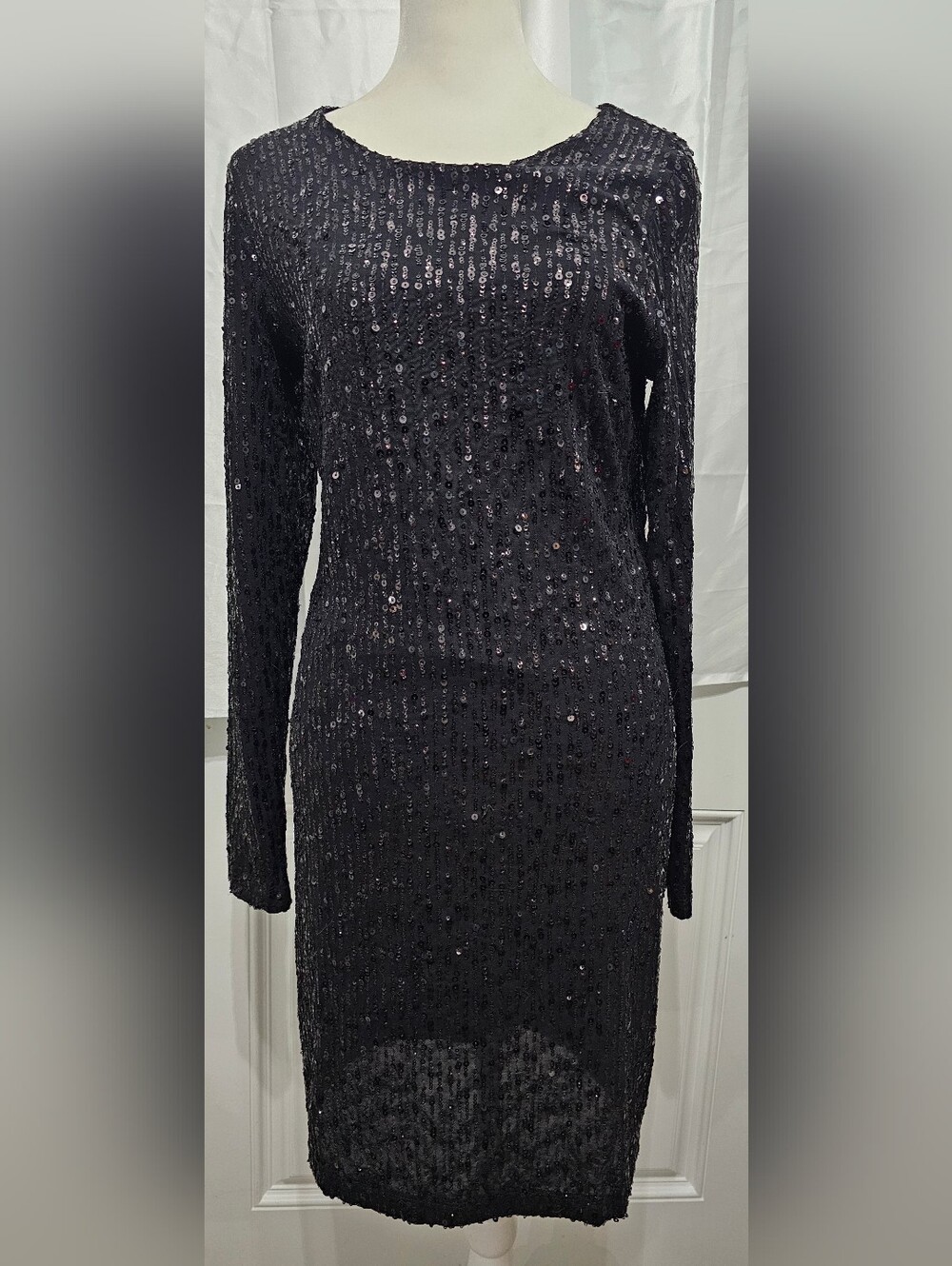 NWT Karen Kane Red Ahead Black Sequin Sheath Dress Small